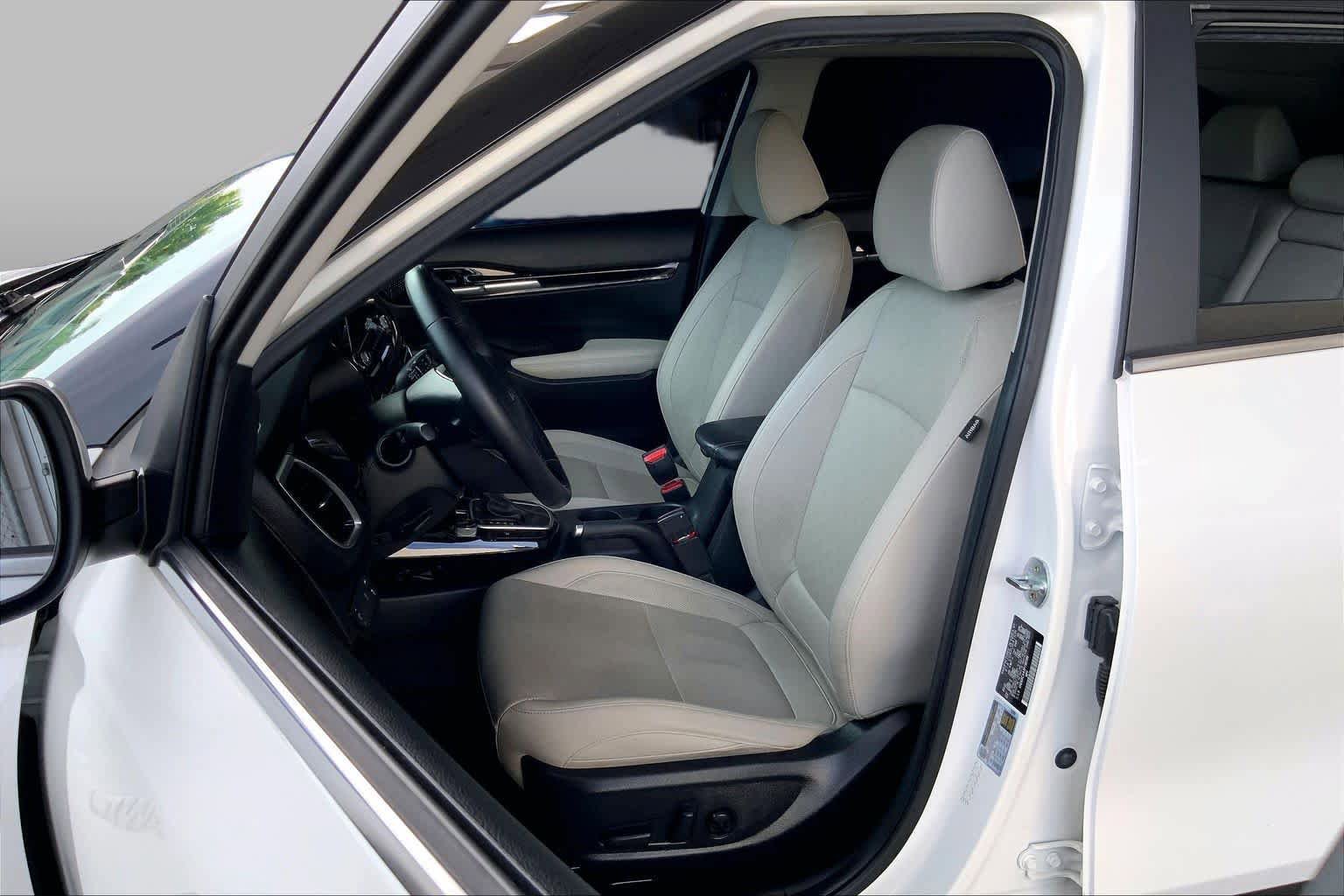 Used 2023 Kia Seltos EX AWD/4WD image 8