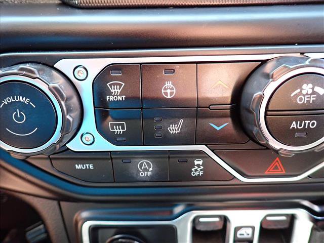 Used 2022 Jeep Gladiator Mojave w/ Cold Weather Group AWD/4WD image 22