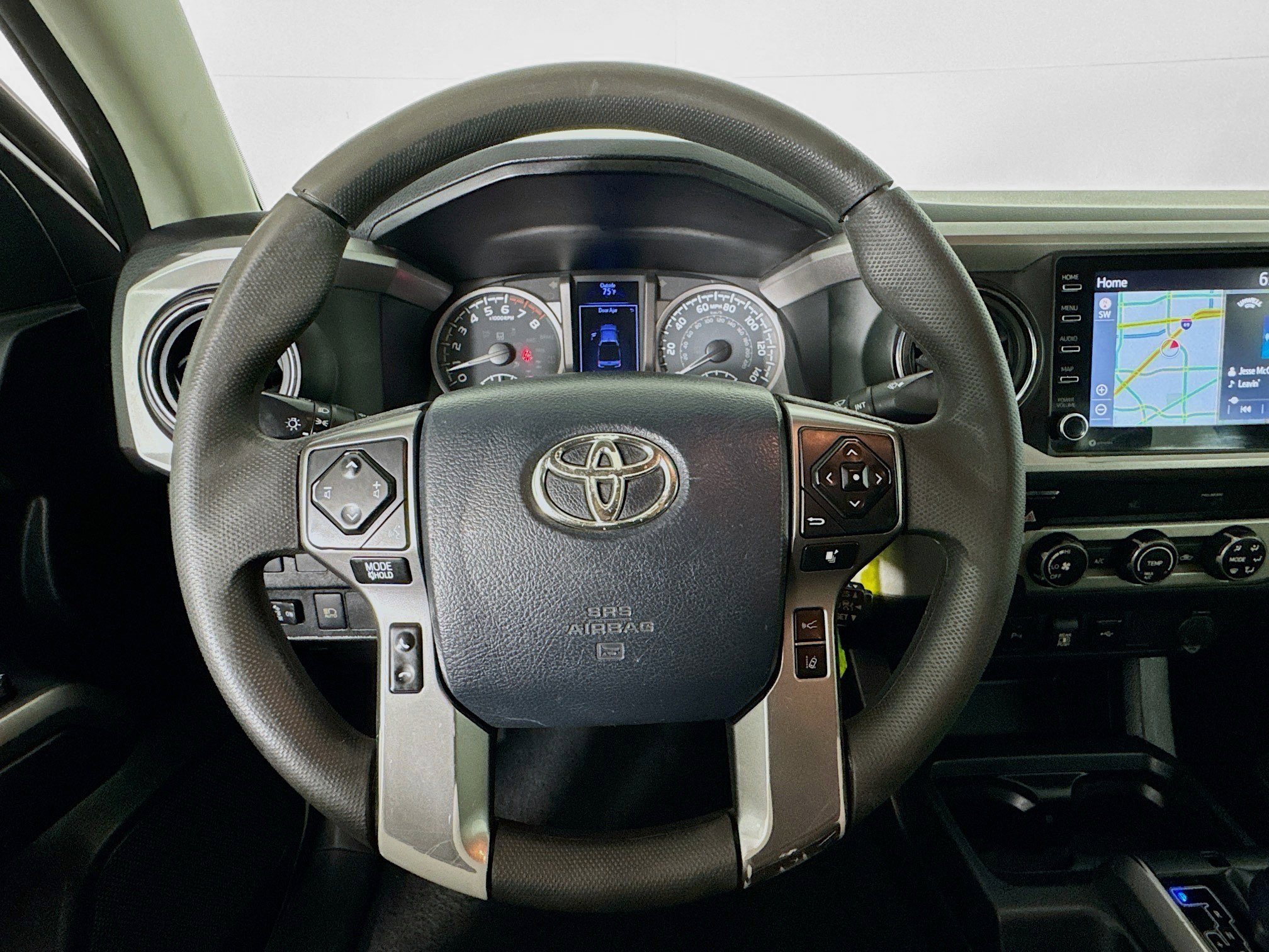 Used 2020 Toyota Tacoma SR5 image 11