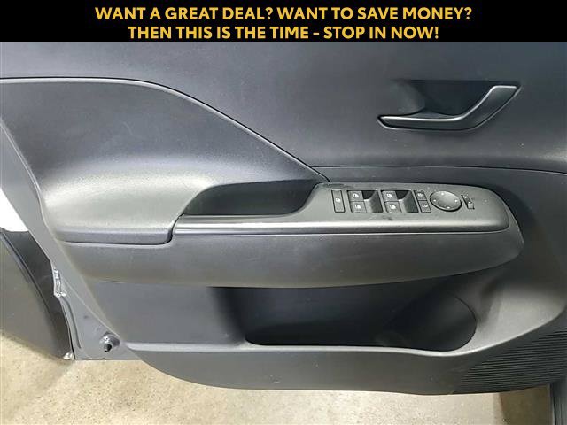Used 2025 Hyundai Kona SEL AWD/4WD image 5