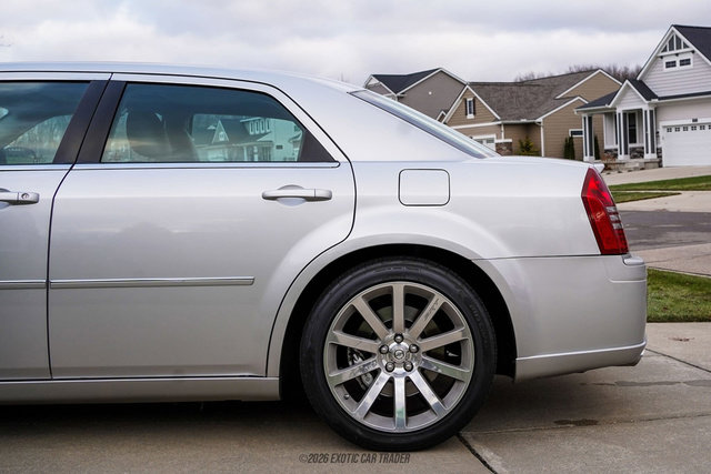 Used 2006 Chrysler 300 SRT8 w/ SRT Option Group II image 5