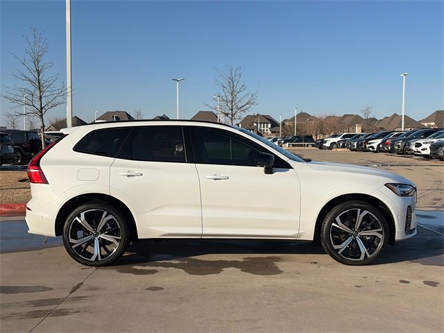 Used 2025 Volvo XC60 B5 Ultra w/ Protection Package Premier image 10