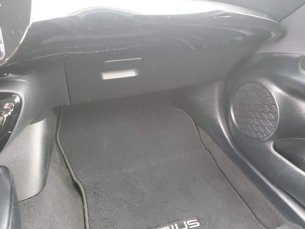 Used 2021 Toyota Prius LE image 20