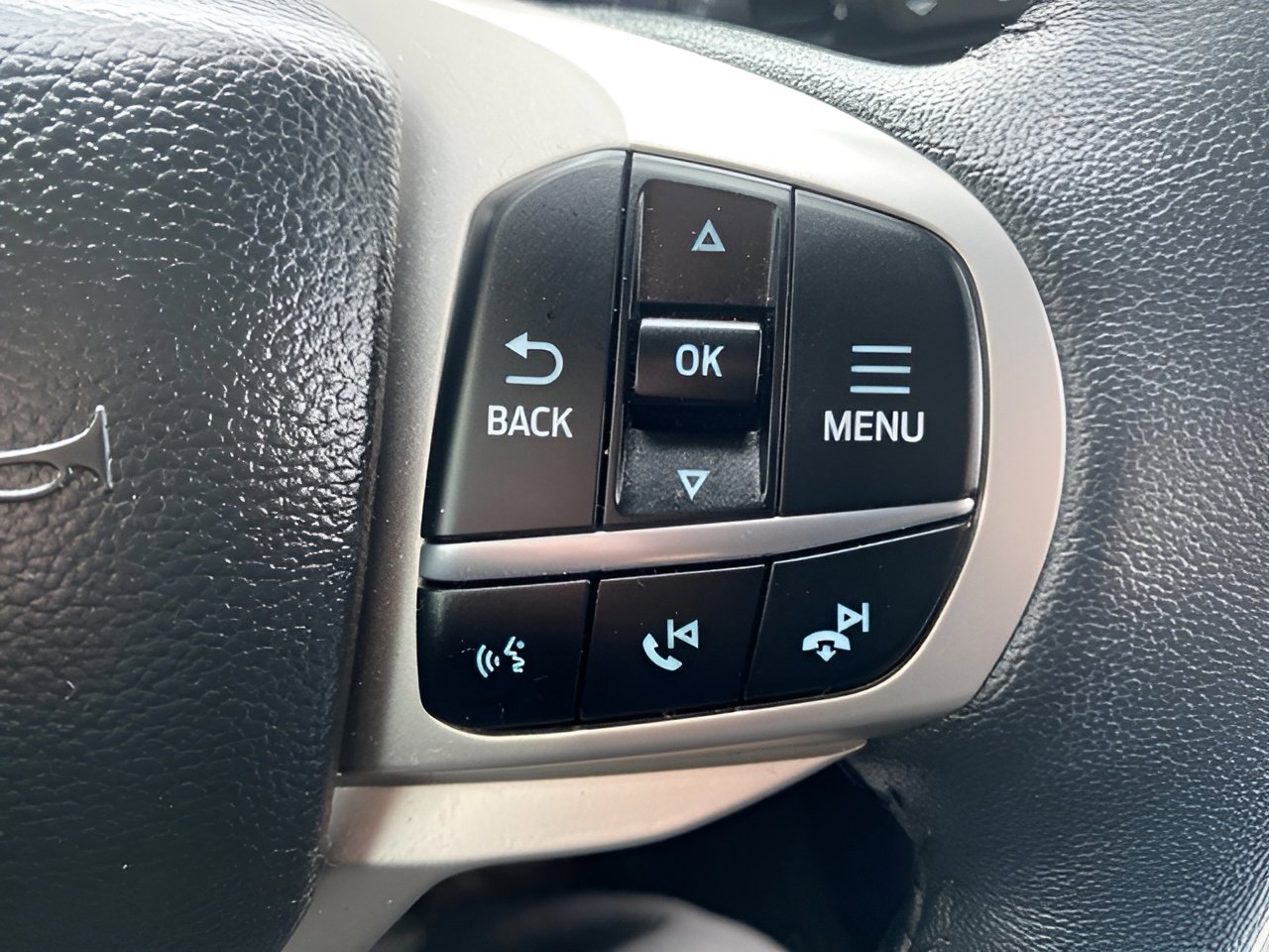 Used 2023 Ford Explorer XLT w/ Equipment Group 202A image 45