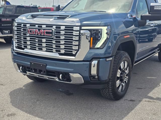 Used 2026 GMC Sierra 2500 Denali w/ Denali Reserve Package AWD/4WD image 10