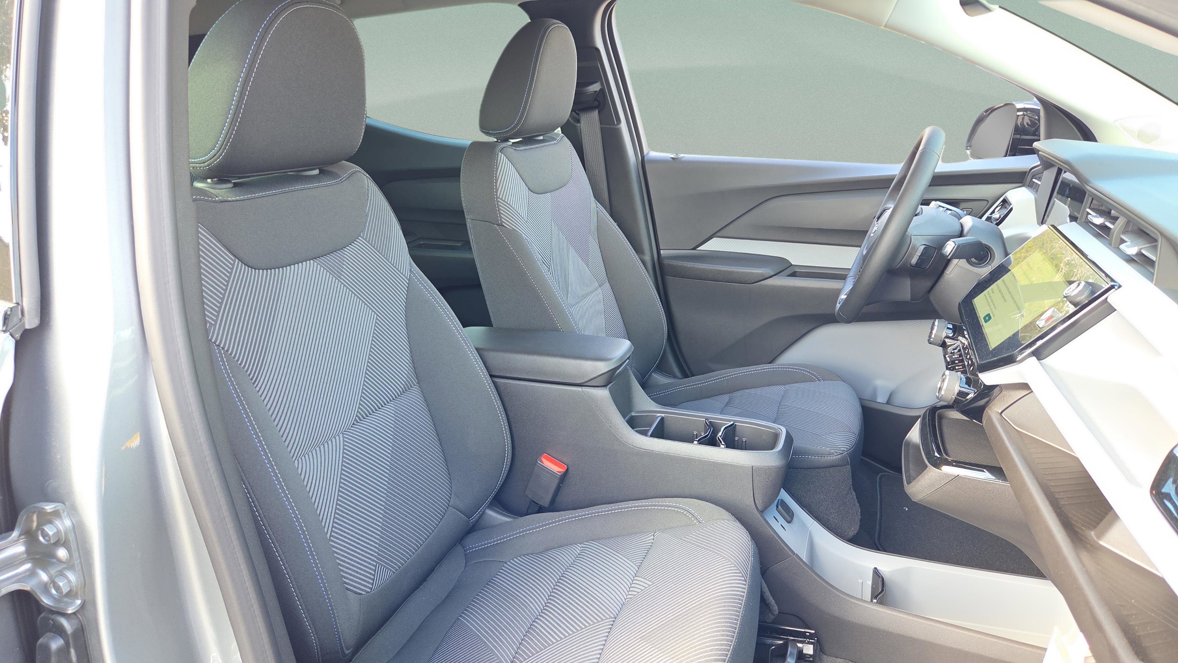 New 2027 Chevrolet Bolt LT w/ Comfort Package image 25