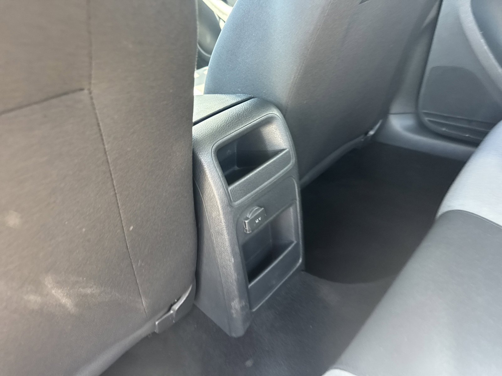 Used 2017 Volkswagen Jetta S image 21