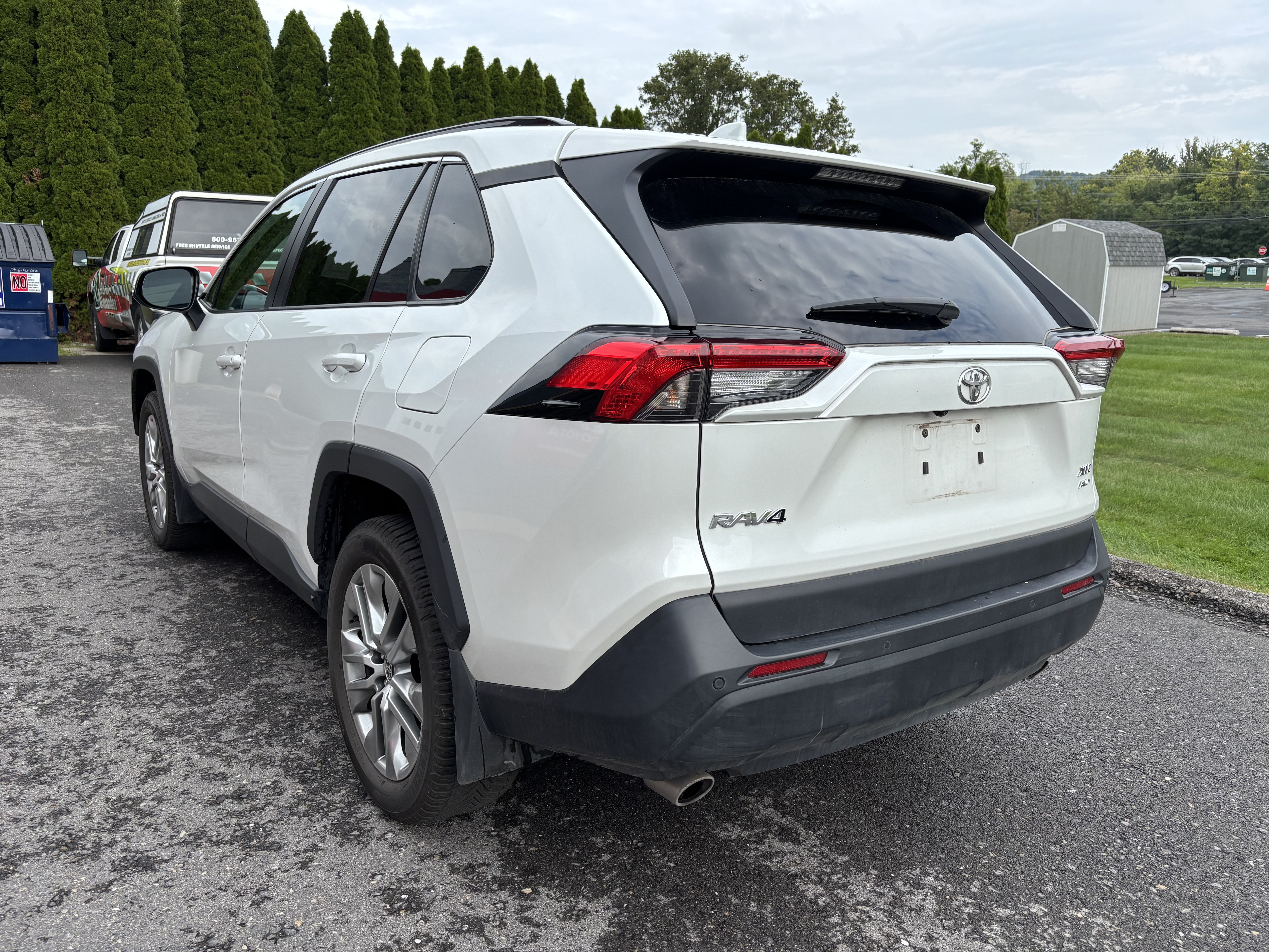 Certified 2023 Toyota RAV4 XLE Premium AWD/4WD image 5