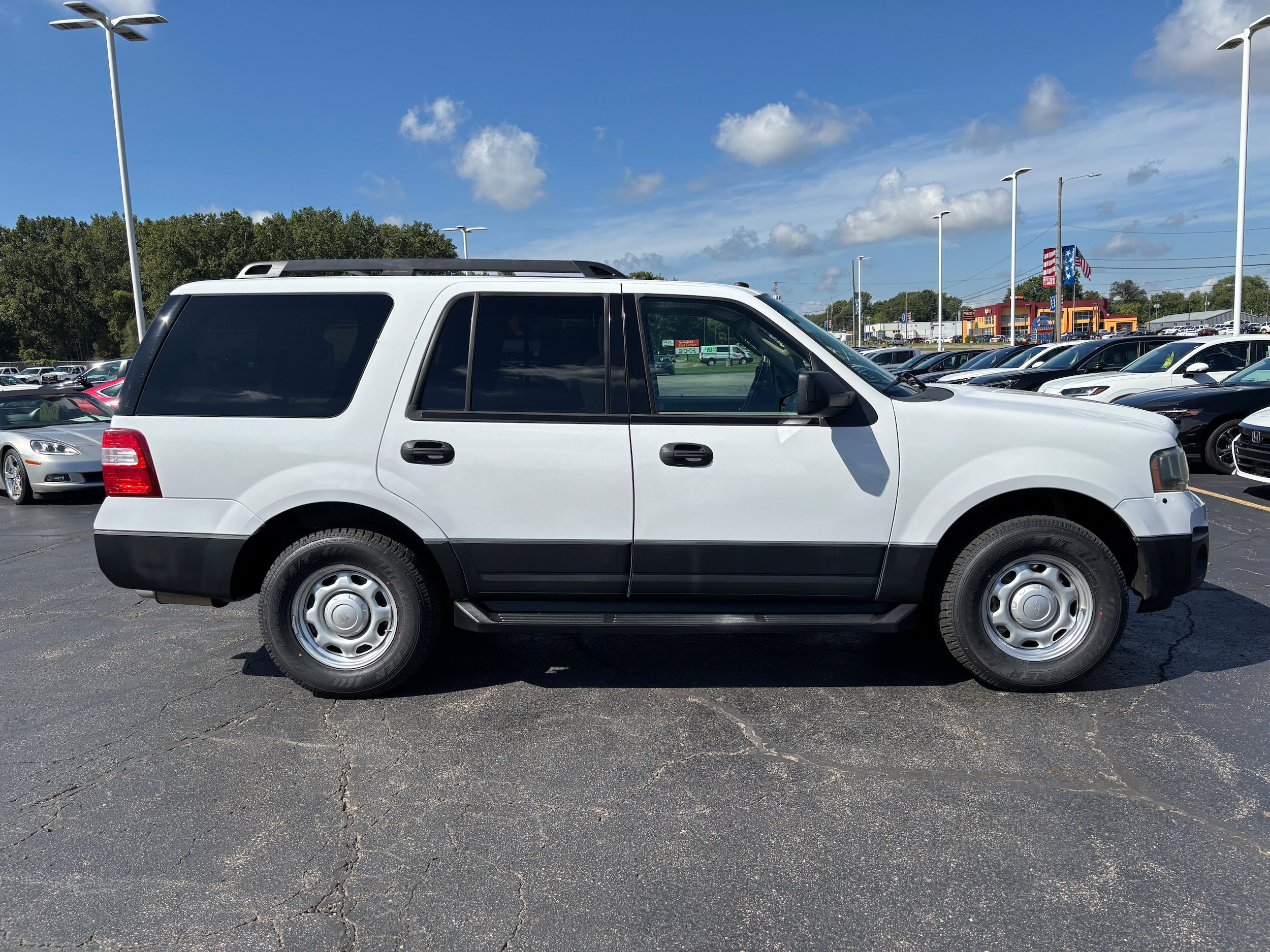 Used 2016 Ford Expedition XL AWD/4WD image 5