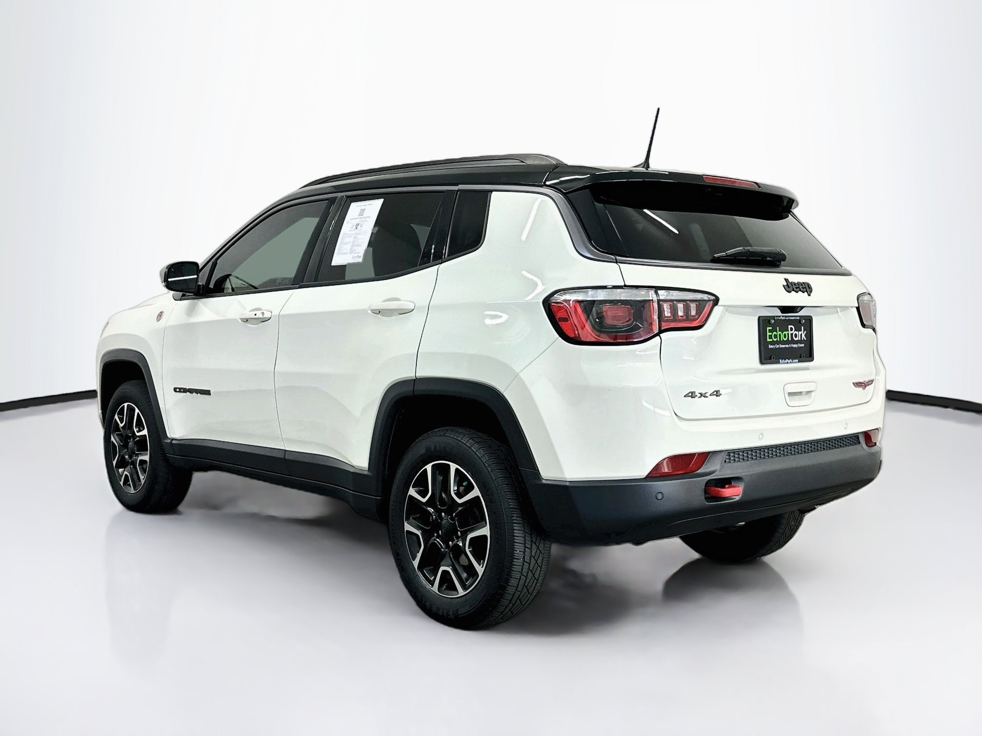 Used 2019 Jeep Compass Trailhawk w/ Cold Weather Group AWD/4WD image 5