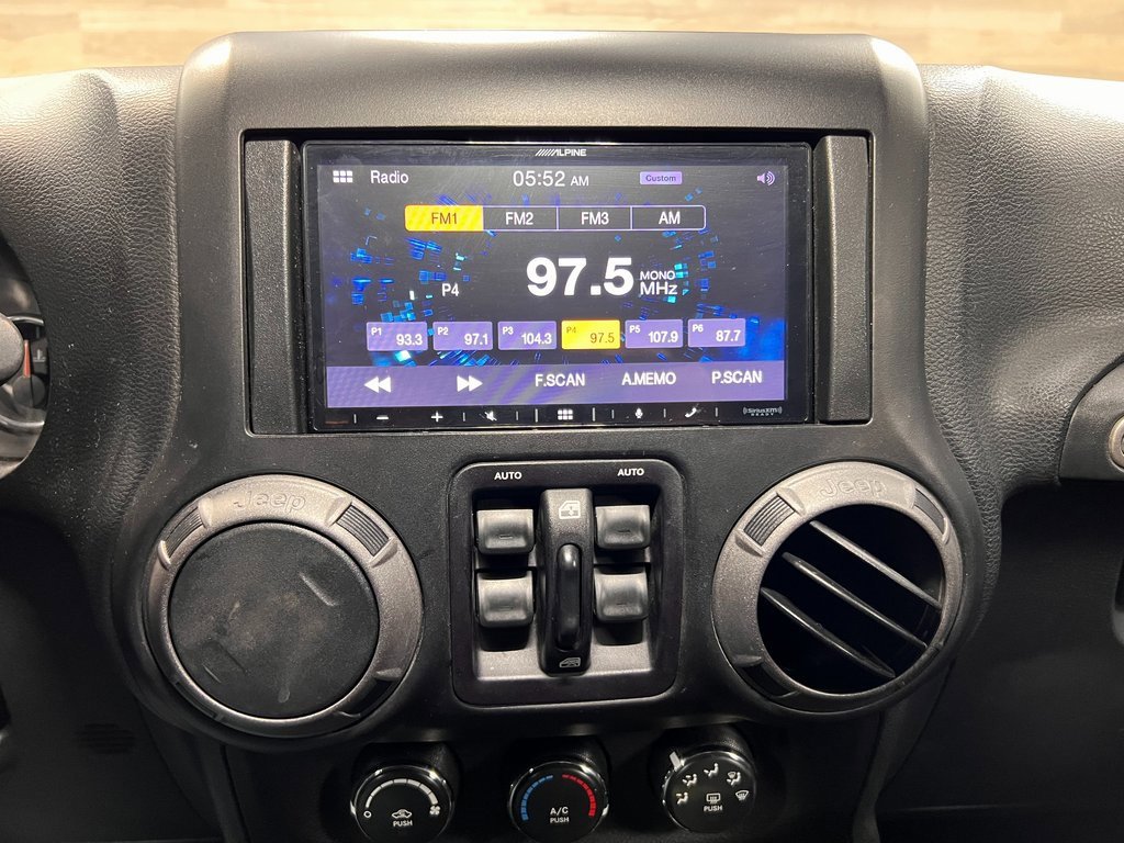 Used 2016 Jeep Wrangler Unlimited Sport image 17