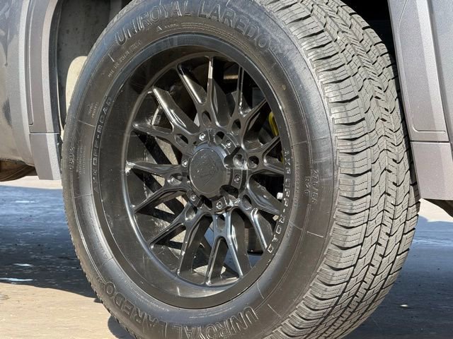 Used 2020 GMC Sierra 1500 AT4 w/ AT4 Premium Package AWD/4WD image 14