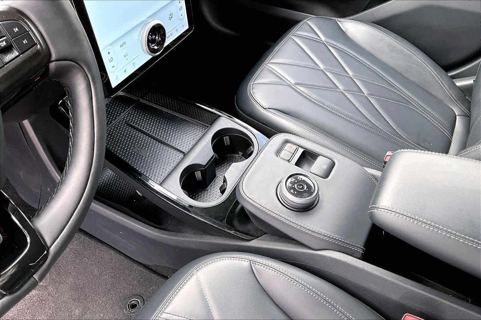 Used 2021 Ford Mustang Mach-E Select w/ Comfort/Appearance Package image 16