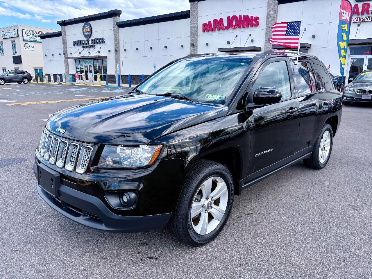 Used 2014 Jeep Compass Latitude FWD image 2