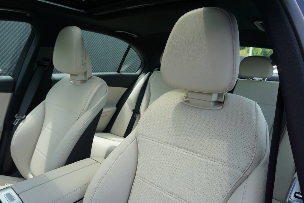 Certified 2025 Mercedes-Benz C 300 Sedan image 40