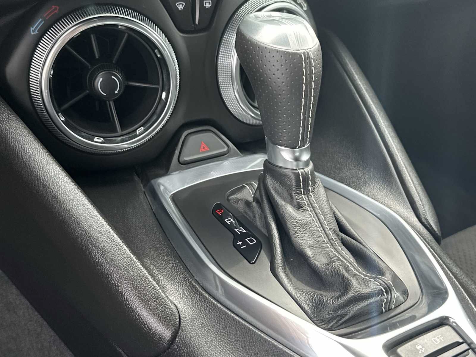 Used 2018 Chevrolet Camaro SS RWD image 23