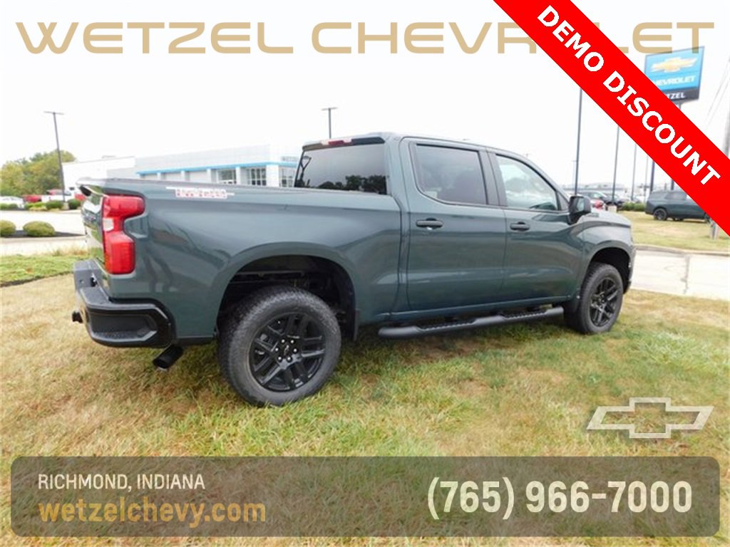 New 2026 Chevrolet Silverado 1500 Custom Trail Boss w/ Turbomax Blackout Package image 3