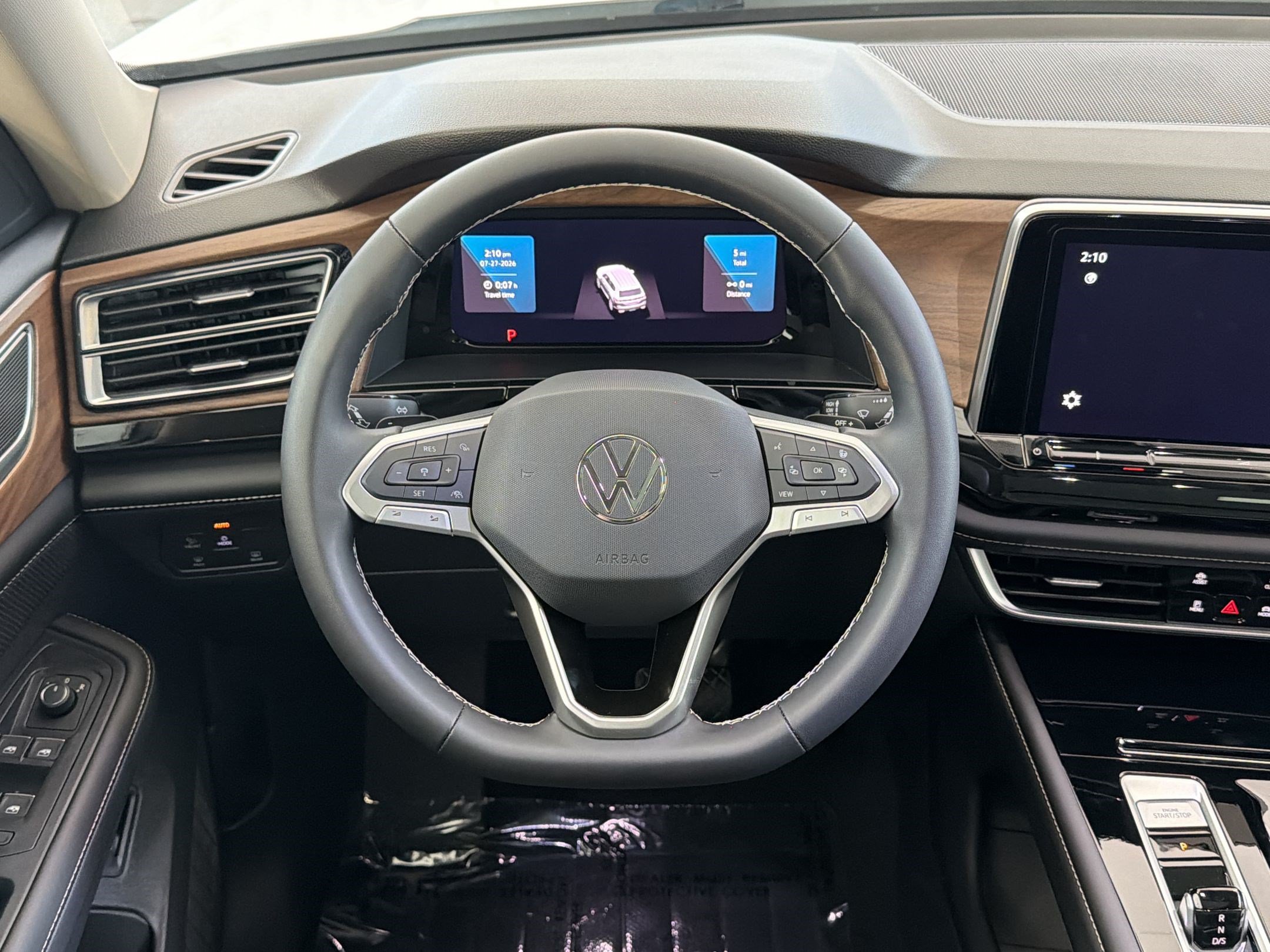 New 2026 Volkswagen Atlas SE FWD image 11