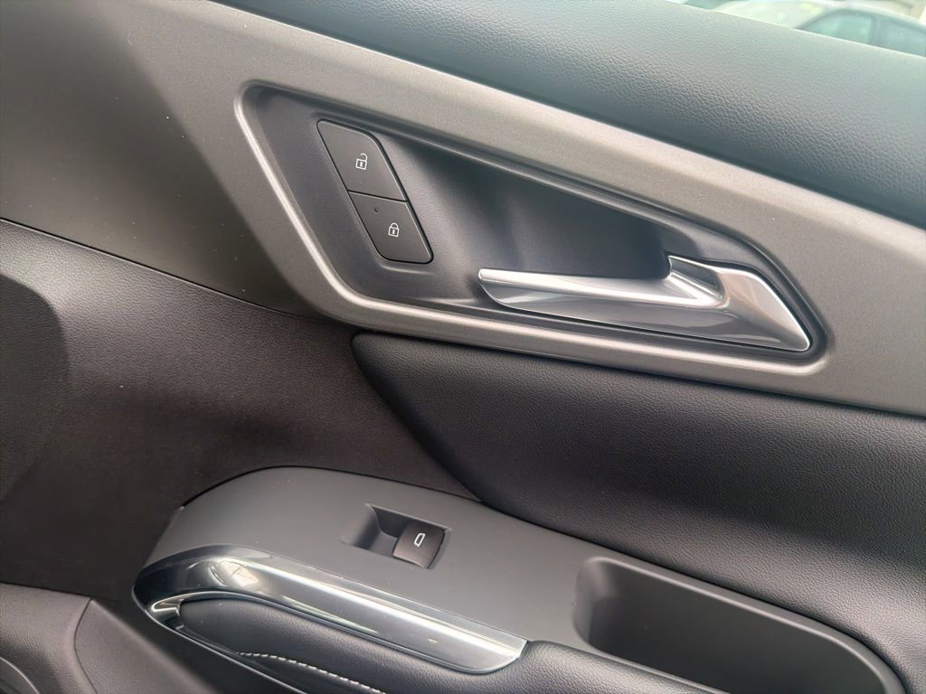 New 2026 Chevrolet Traverse LT w/ Midnight/Sport Edition image 29