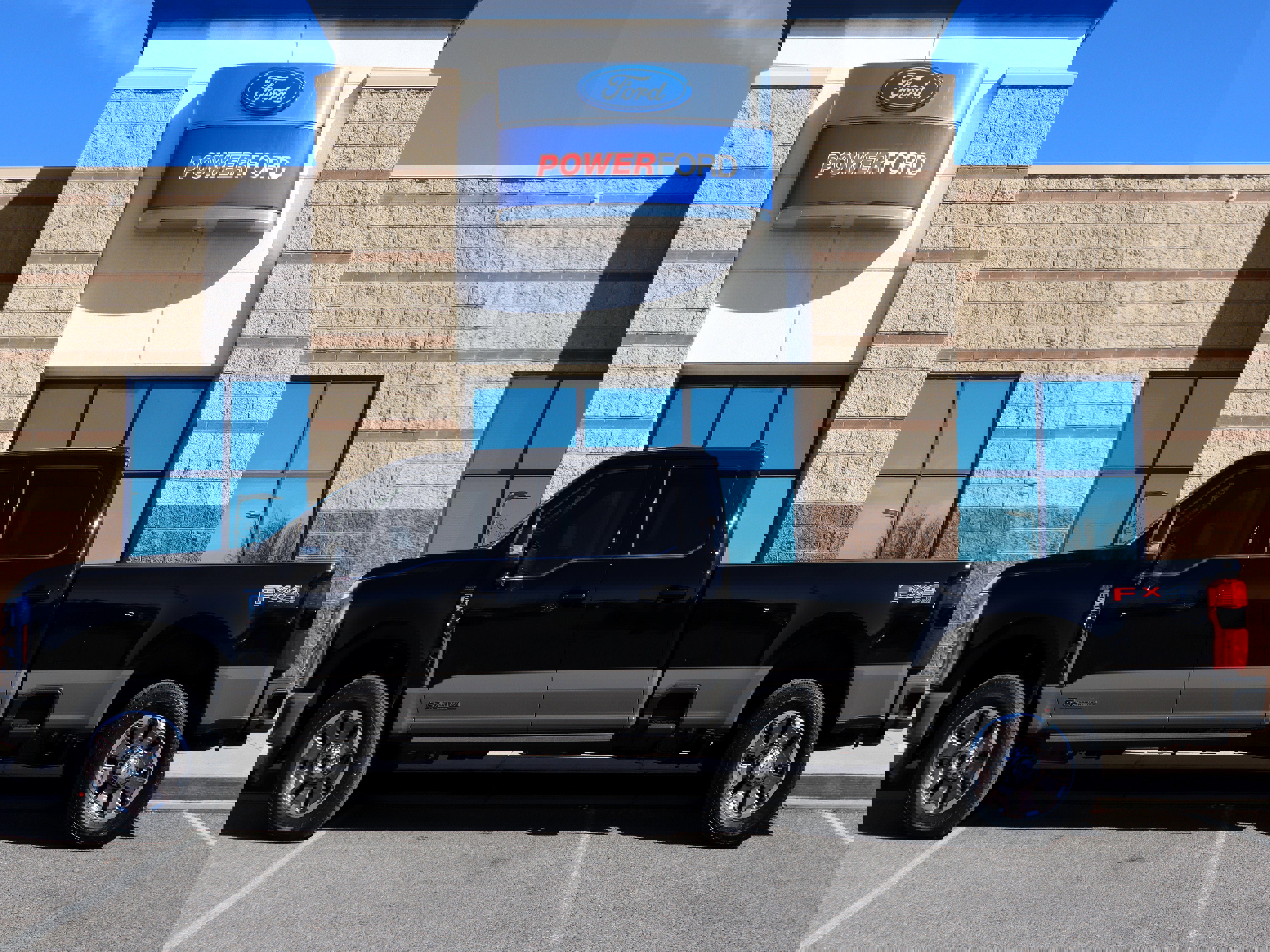 New 2026 Ford F350 King Ranch w/ FX4 Off-Road Package image 9