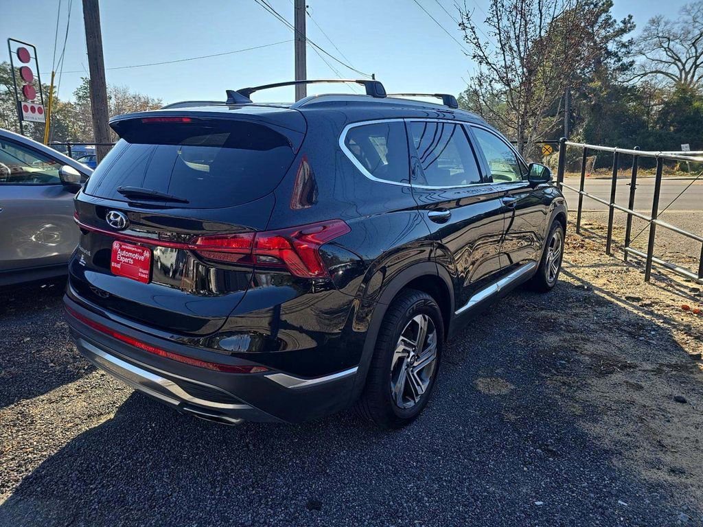 Used 2022 Hyundai Santa Fe SEL w/ Convenience Package image 3