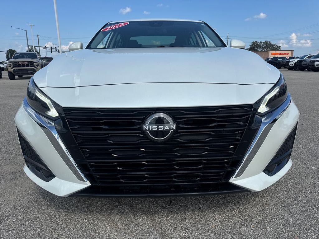 Used 2023 Nissan Altima 2.5 SL FWD image 11