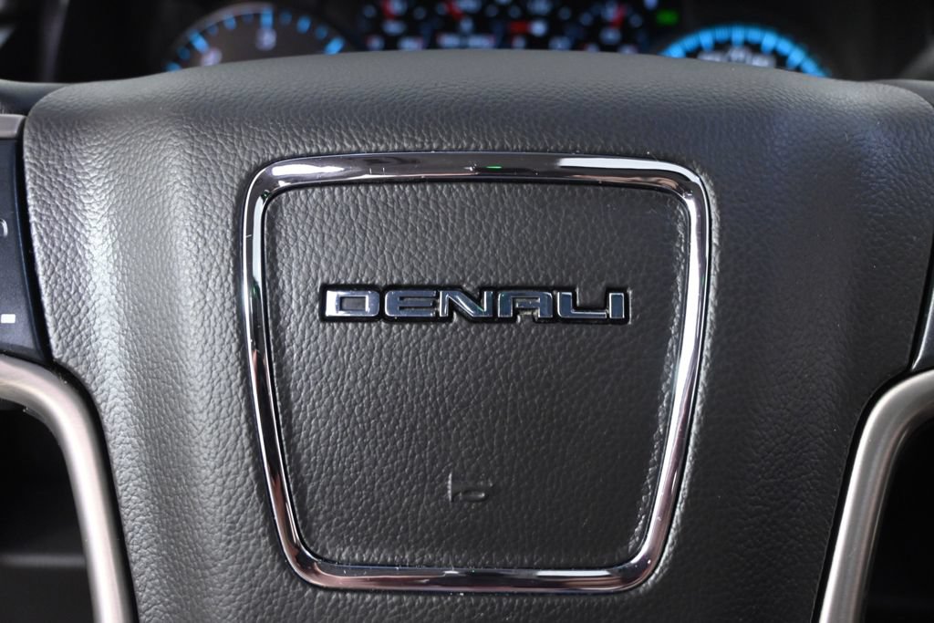 Used 2019 GMC Yukon XL Denali w/ Denali Ultimate Package AWD/4WD image 36