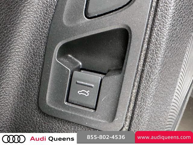 Used 2023 Audi Q3 2.0T Premium w/ Convenience Package AWD/4WD image 20