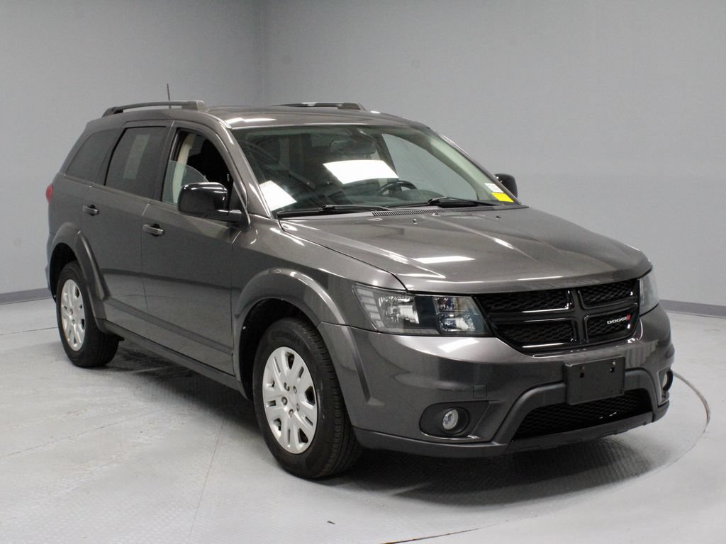 Used 2019 Dodge Journey SE w/ Connectivity Group