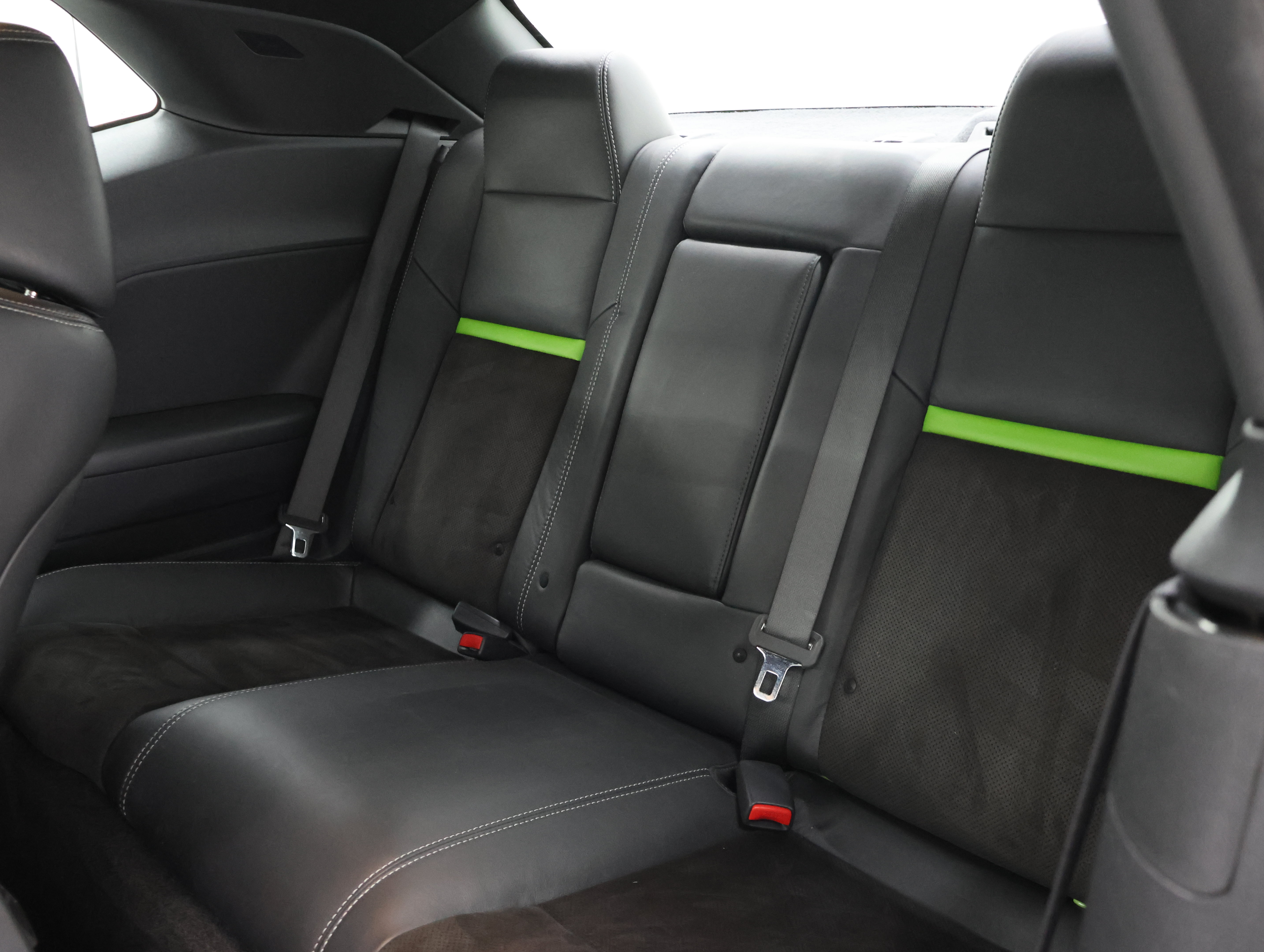 Used 2011 Dodge Challenger SRT8 w/ Green w/Envy Group RWD image 9