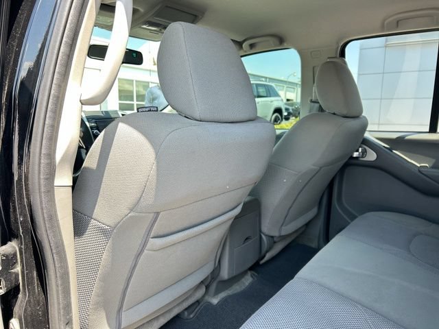 Used 2018 Nissan Frontier SV w/ Value Truck Package RWD image 16