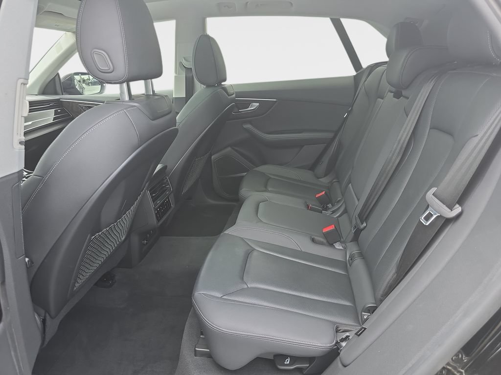 Used 2023 Audi Q8 Premium Plus w/ Premium Plus Package AWD/4WD image 27