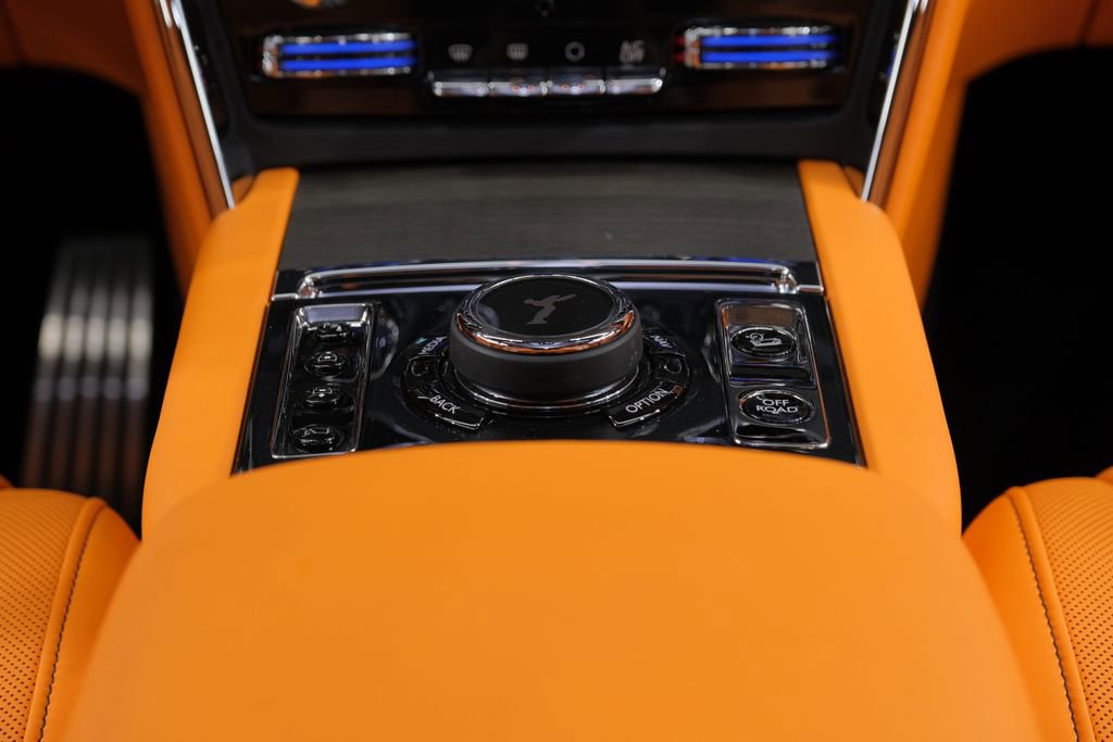 Used 2026 Rolls-Royce Cullinan image 80