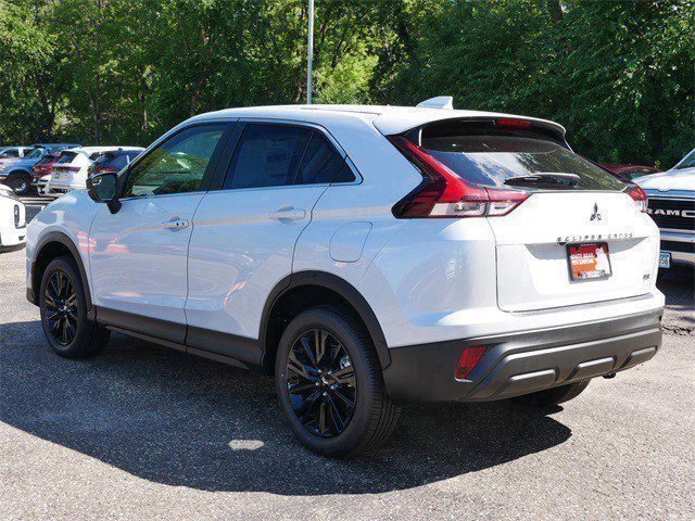 New 2025 Mitsubishi Eclipse Cross LE image 2