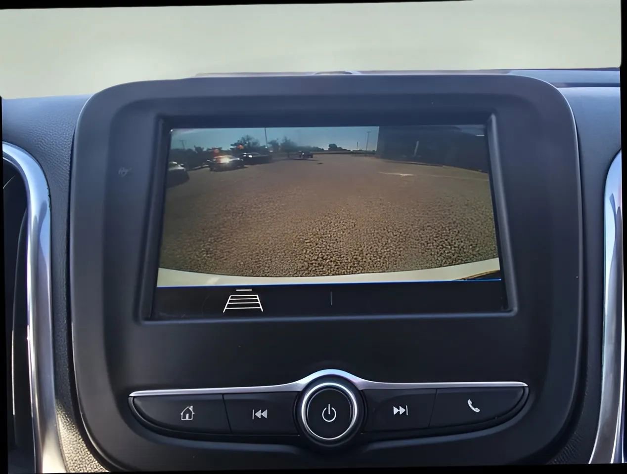 Used 2019 Chevrolet Equinox LS image 27