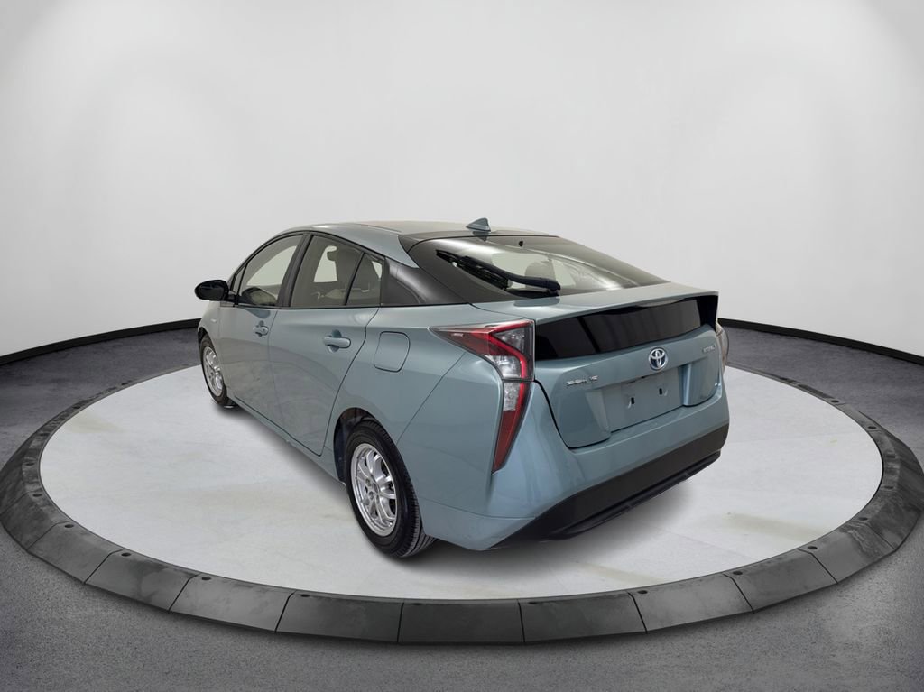 Used 2016 Toyota Prius Four image 7