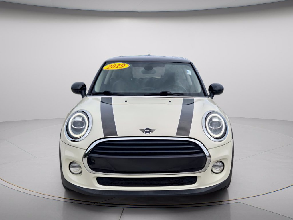 Used 2019 MINI Cooper 2-Door Hardtop FWD image 9