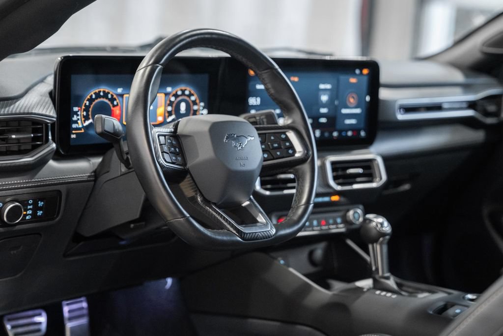 Used 2025 Ford Mustang Premium RWD image 15