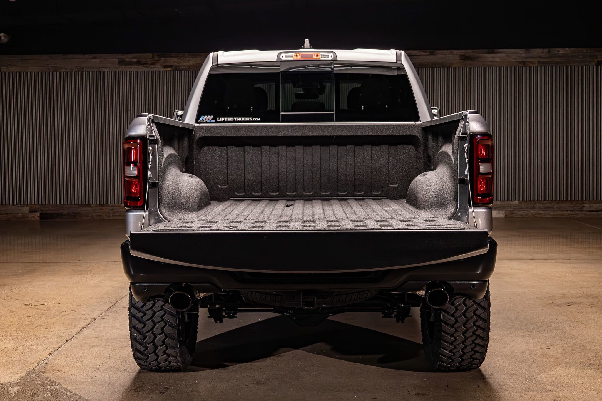 Used 2025 RAM 1500 Classic Warlock image 9