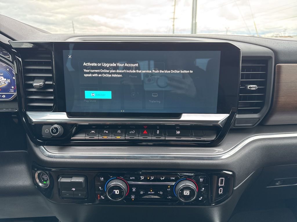 Used 2024 Chevrolet Silverado 1500 High Country image 25