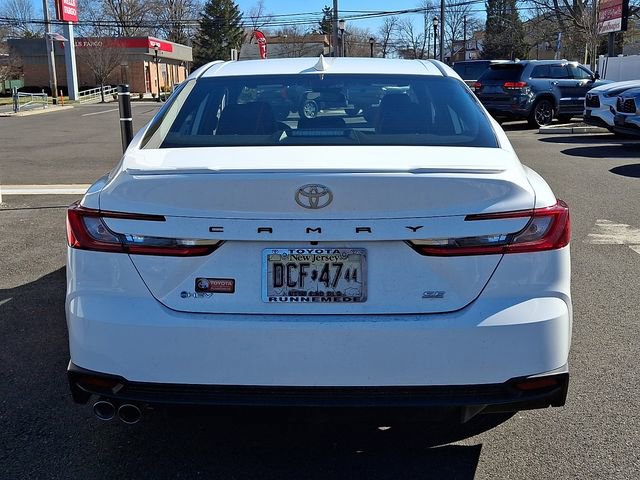 Certified 2025 Toyota Camry SE image 5