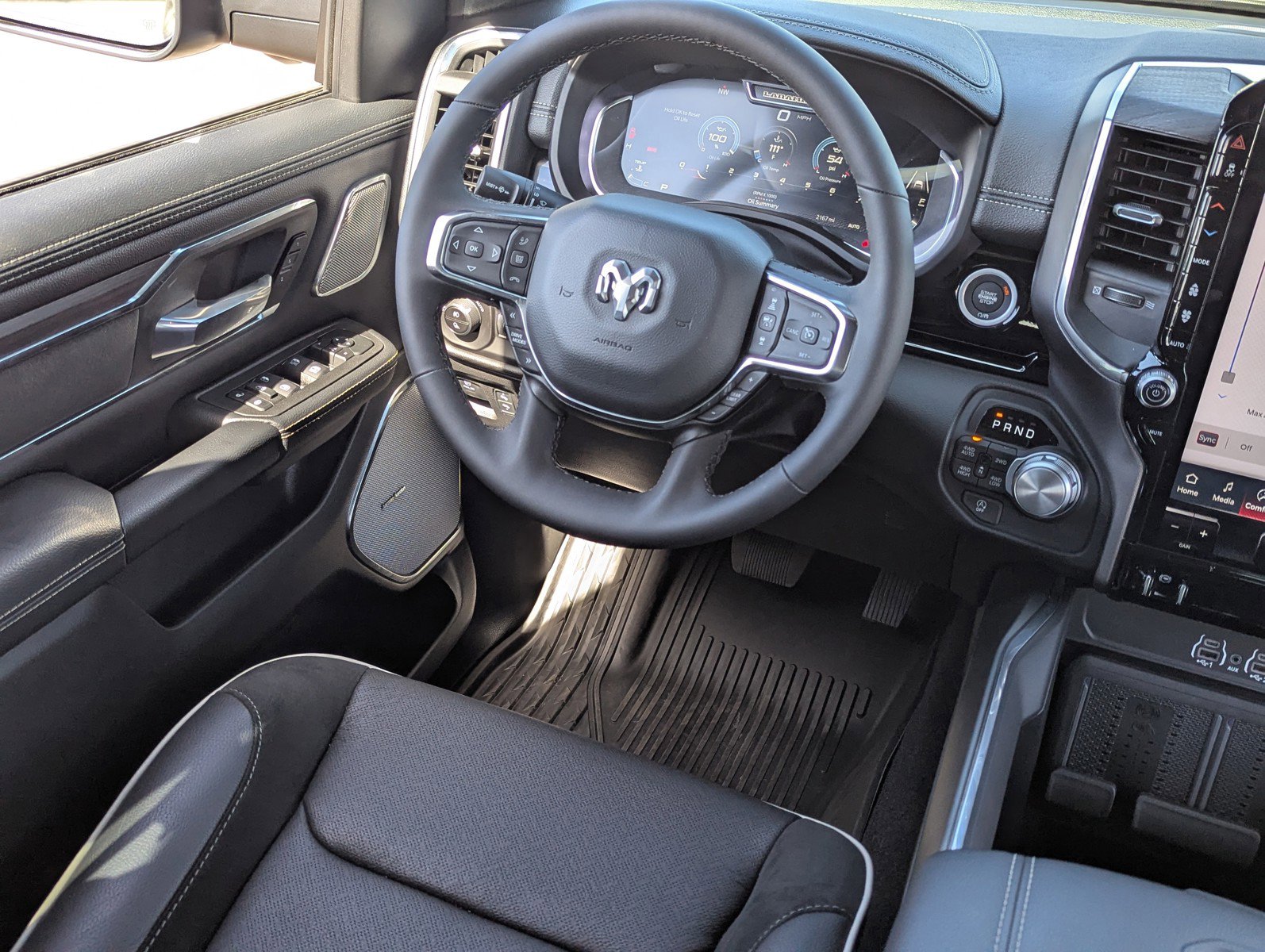 Used 2026 RAM 1500 Laramie w/ Night Edition image 16