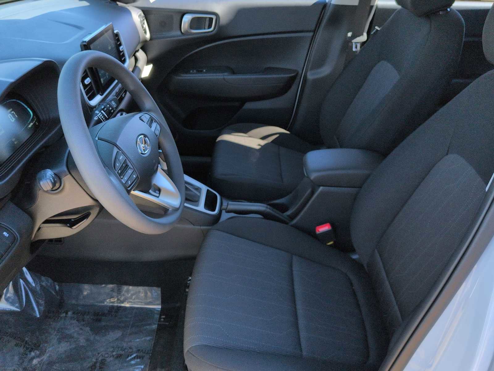 Certified 2026 Hyundai Venue SE image 16