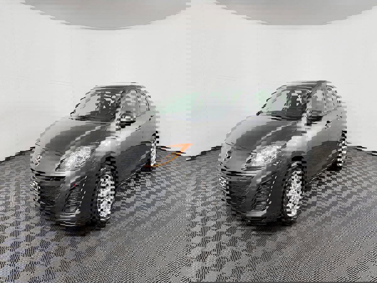 Used 2011 MAZDA MAZDA3 i Touring image 2