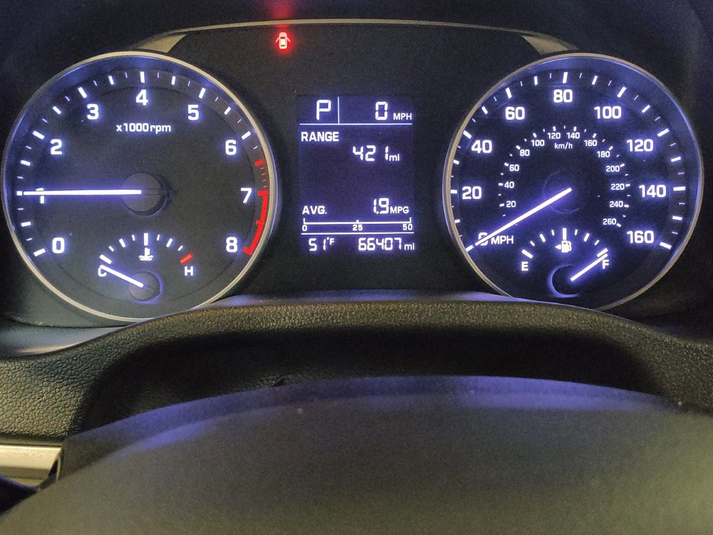 Used 2017 Hyundai Elantra SE image 23