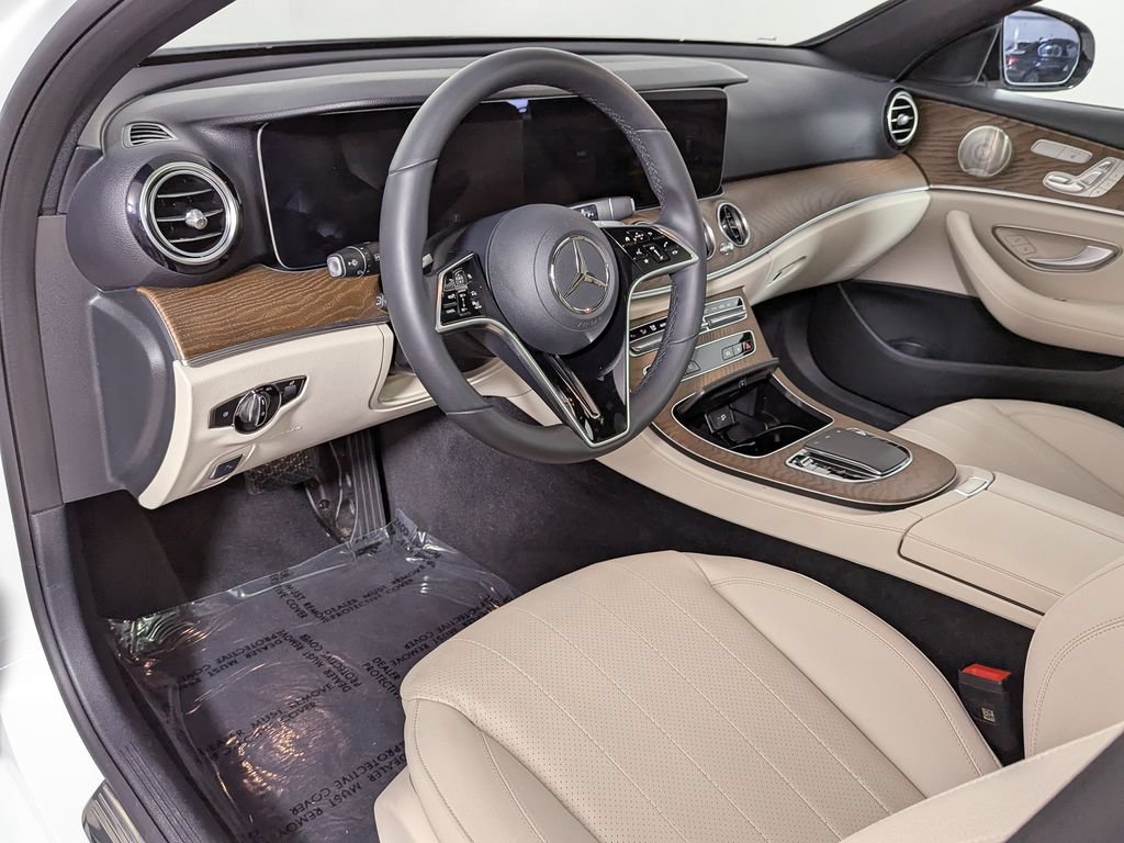 Used 2023 Mercedes-Benz E 350 4MATIC Sedan image 16
