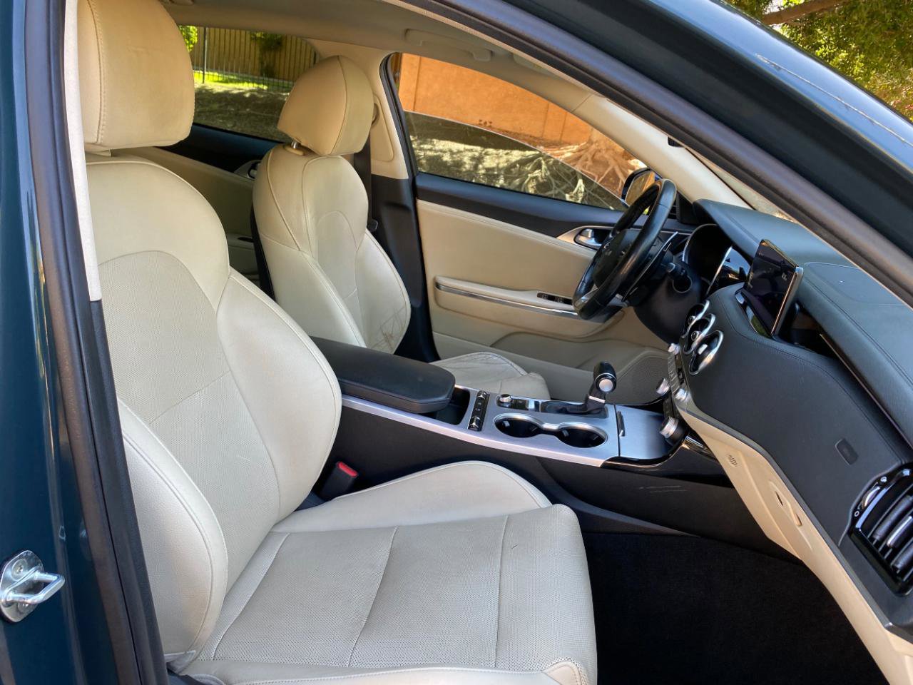 Used 2022 Kia Stinger GT1 RWD image 50