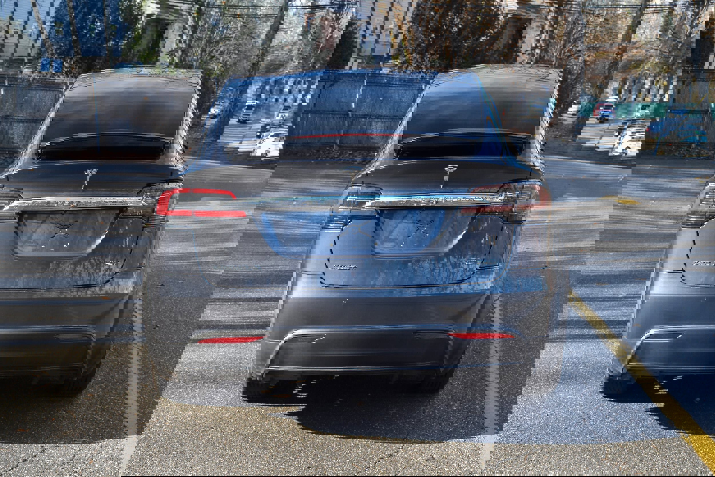 Used 2018 Tesla Model X 75D image 7