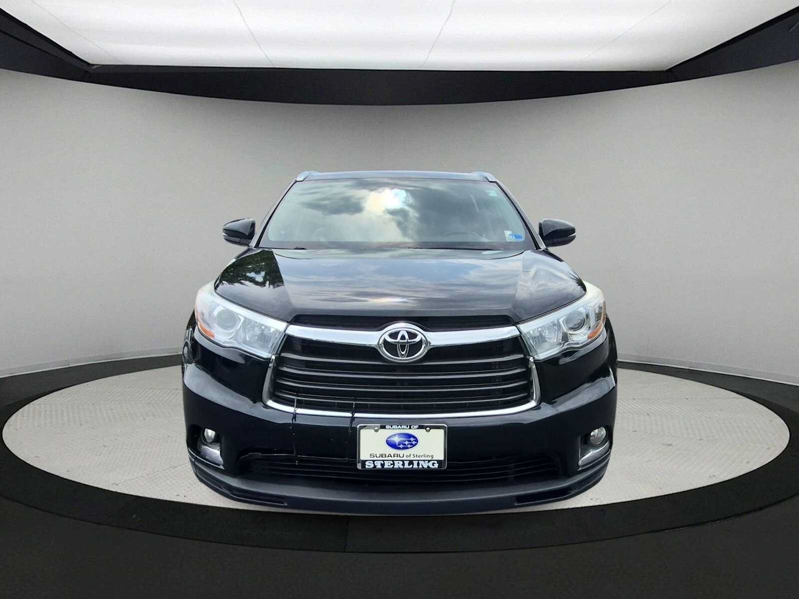 Used 2015 Toyota Highlander Limited AWD/4WD image 3