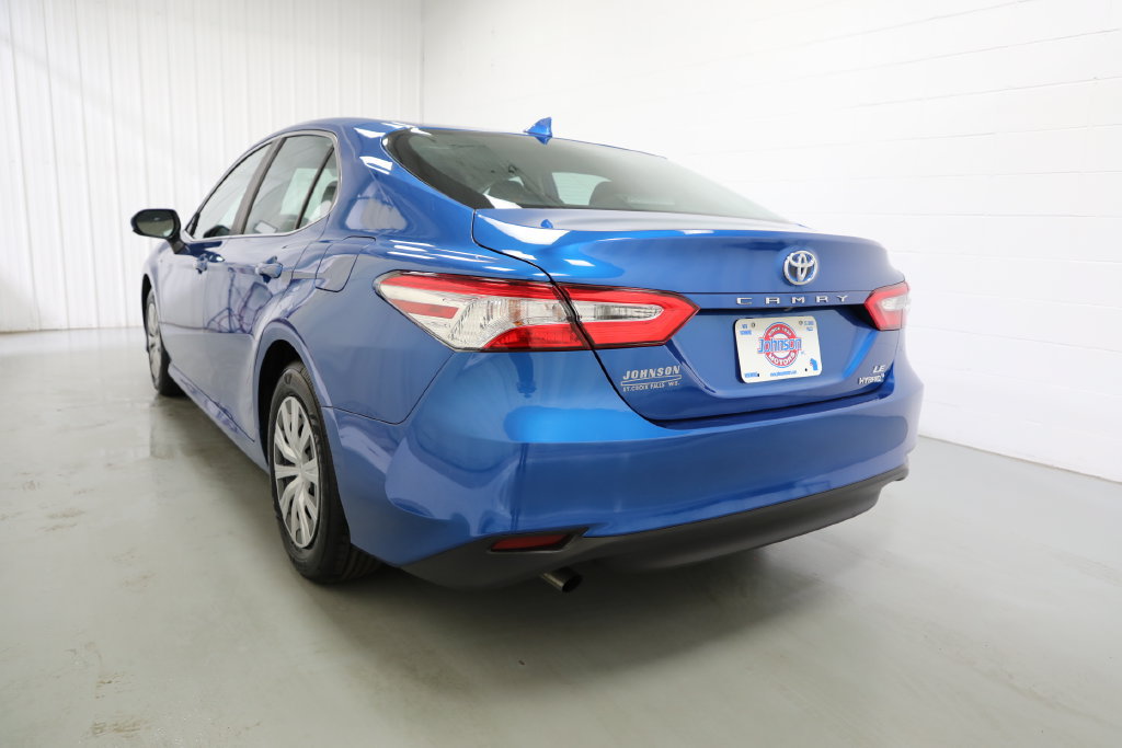 Used 2020 Toyota Camry LE FWD image 6
